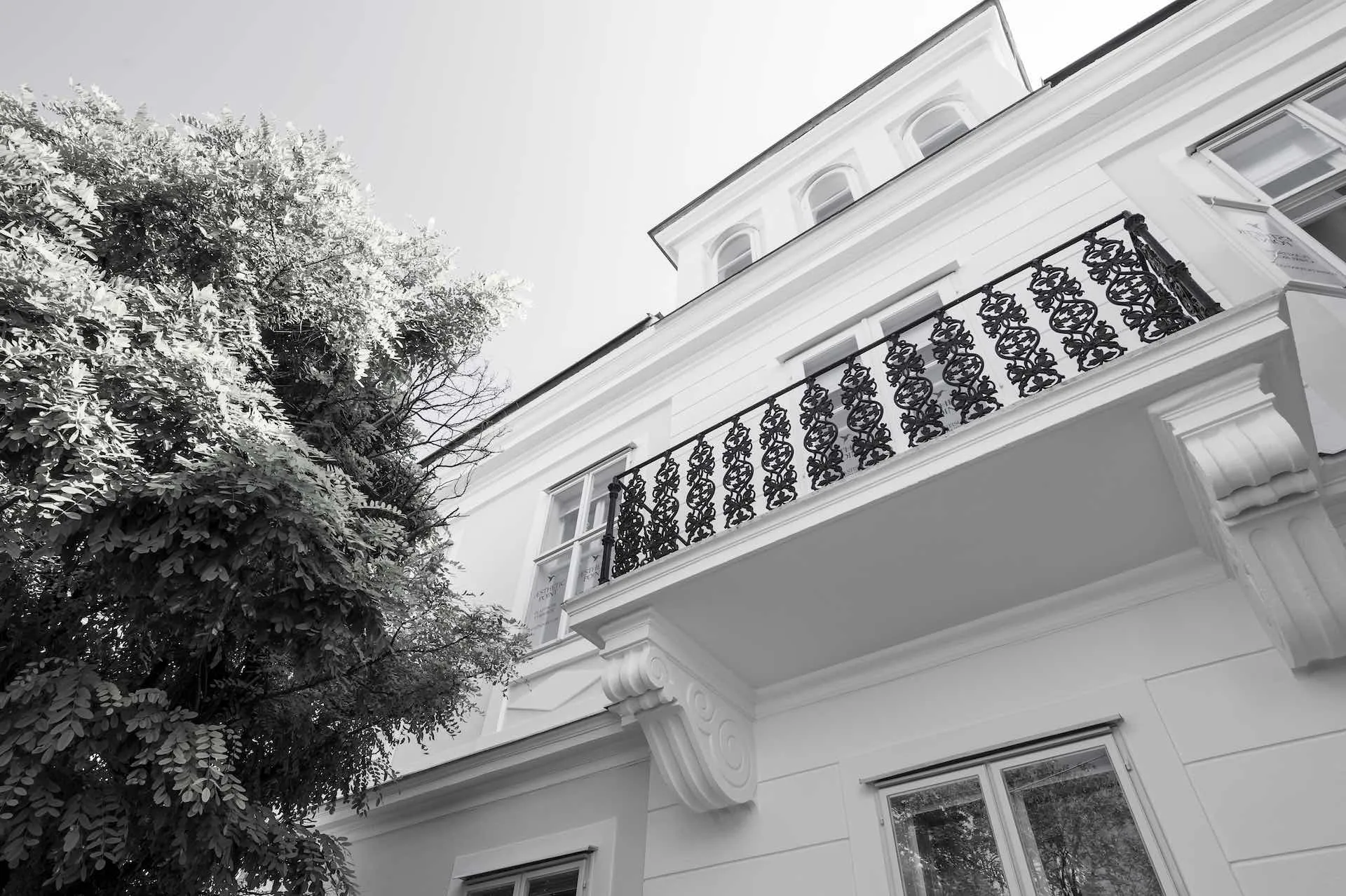 Contact Dr. Handl in Vienna