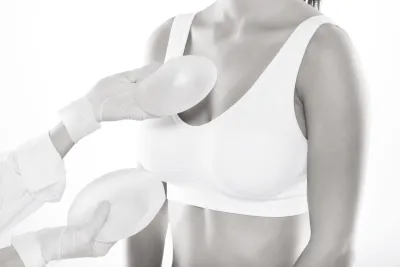 Minimalinvasive Brustvergrößerung Wien Dr. Handl