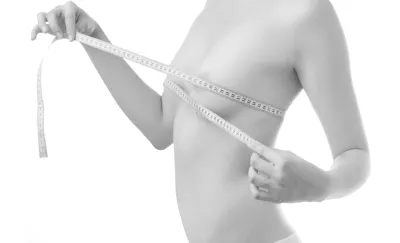 Comparing breasts before a breast augmentation